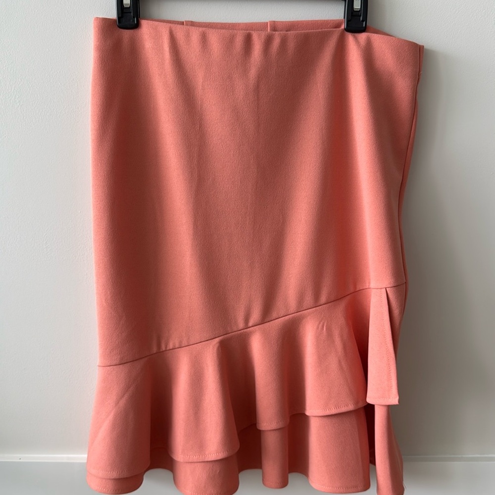 NYCC Skirt